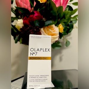 60 mL Jumbo size Olaplex No. 7 Bonding Oil